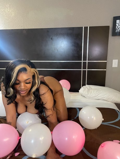 Foto desnuda filtrada de OnlyFans de Lucky