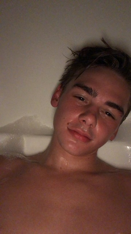 Foto desnuda filtrada de OnlyFans de Paxton Ward