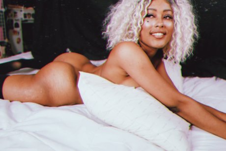 Foto desnuda filtrada de OnlyFans de Queeniiebabe