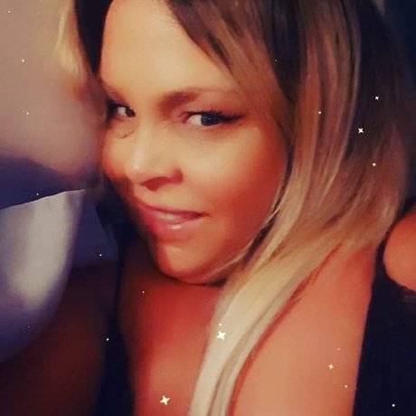 Foto desnuda filtrada de OnlyFans de Sharon
