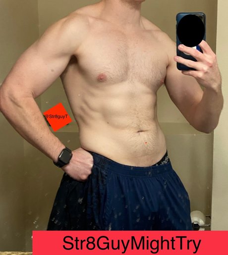 Foto desnuda filtrada de OnlyFans de Str8guymighttry
