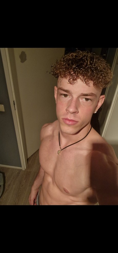 Foto desnuda filtrada de OnlyFans de Stoutericky