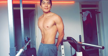 Foto desnuda filtrada de OnlyFans de Santiago Chicaiza
