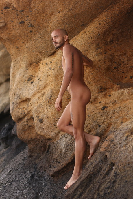 Foto desnuda filtrada de OnlyFans de Miguel Reyes