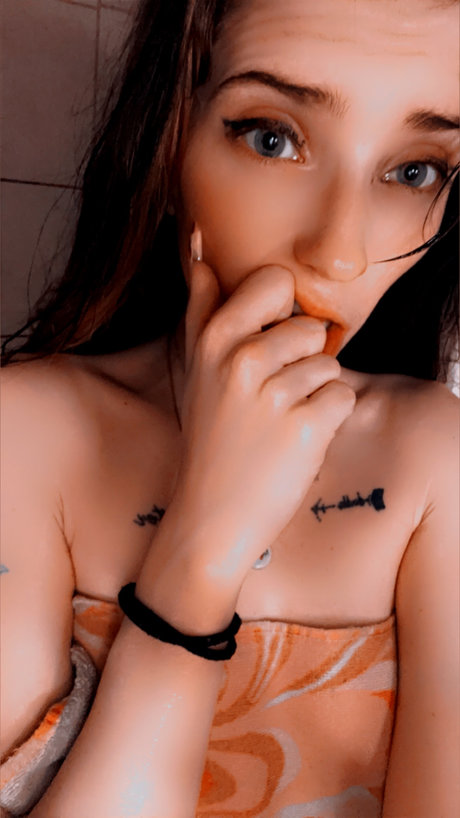 Foto desnuda filtrada de OnlyFans de Violet Marks