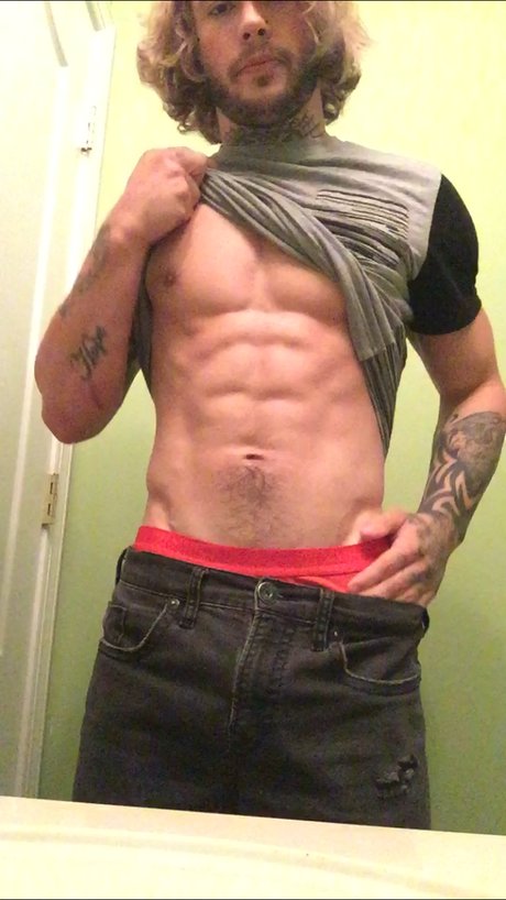 Foto desnuda filtrada de OnlyFans de Evan Cage
