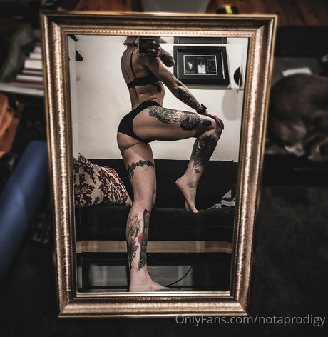 Foto desnuda filtrada de OnlyFans de Notaprodigy