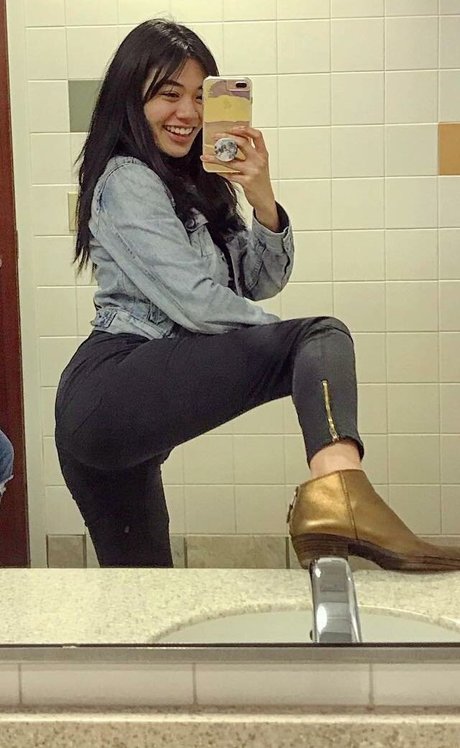 Reyna Morena