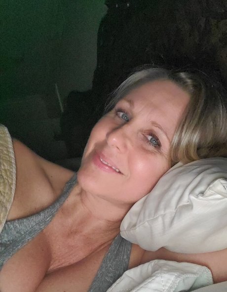 Julia Ann