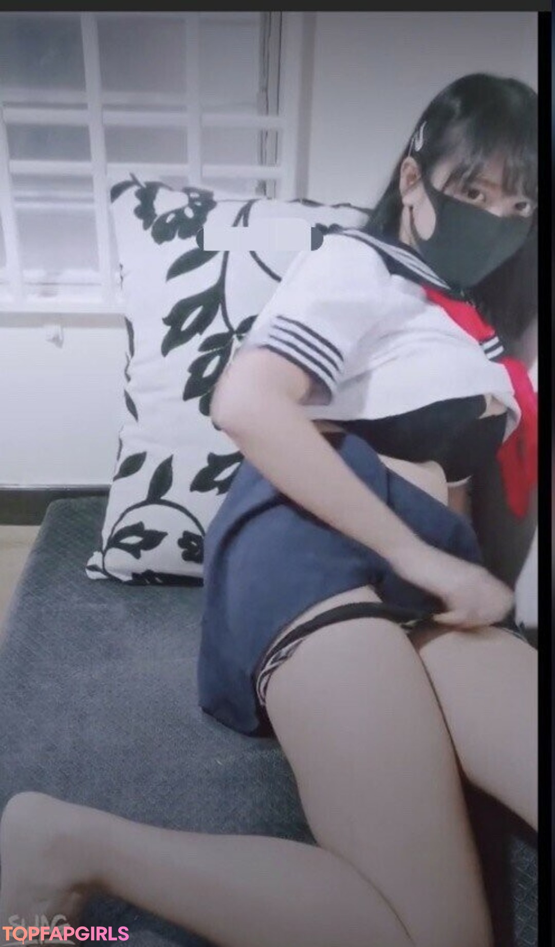 Foto desnuda filtrada de OnlyFans de Momokoxoxo #233 Foto desnuda filtrada de OnlyFans de Momokoxoxo #233