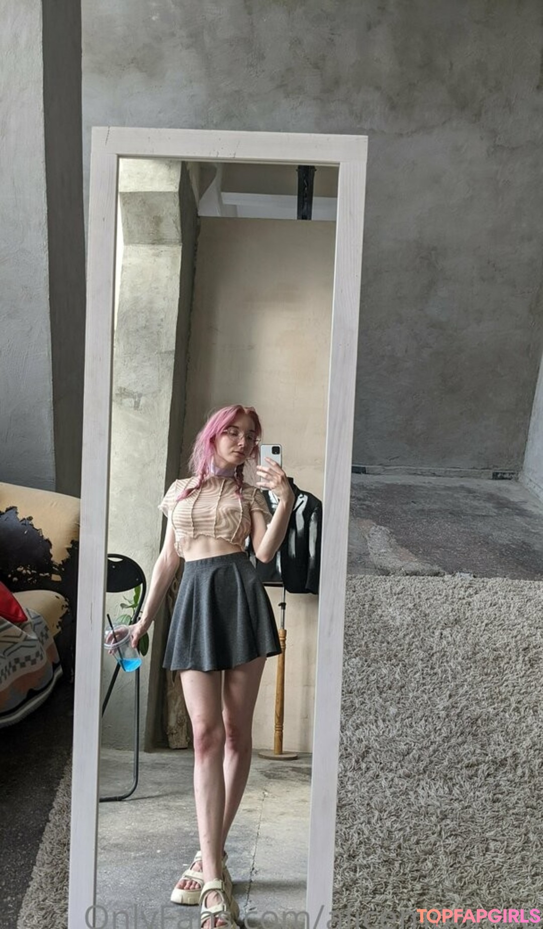 Foto desnuda filtrada de OnlyFans de Alice Moon #240 Foto desnuda filtrada de OnlyFans de Alice Moon #240