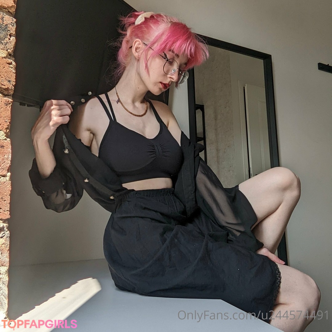 Foto desnuda filtrada de OnlyFans de Alice Moon #4 Foto desnuda filtrada de OnlyFans de Alice Moon #4