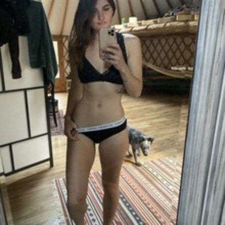 Nicolle Love