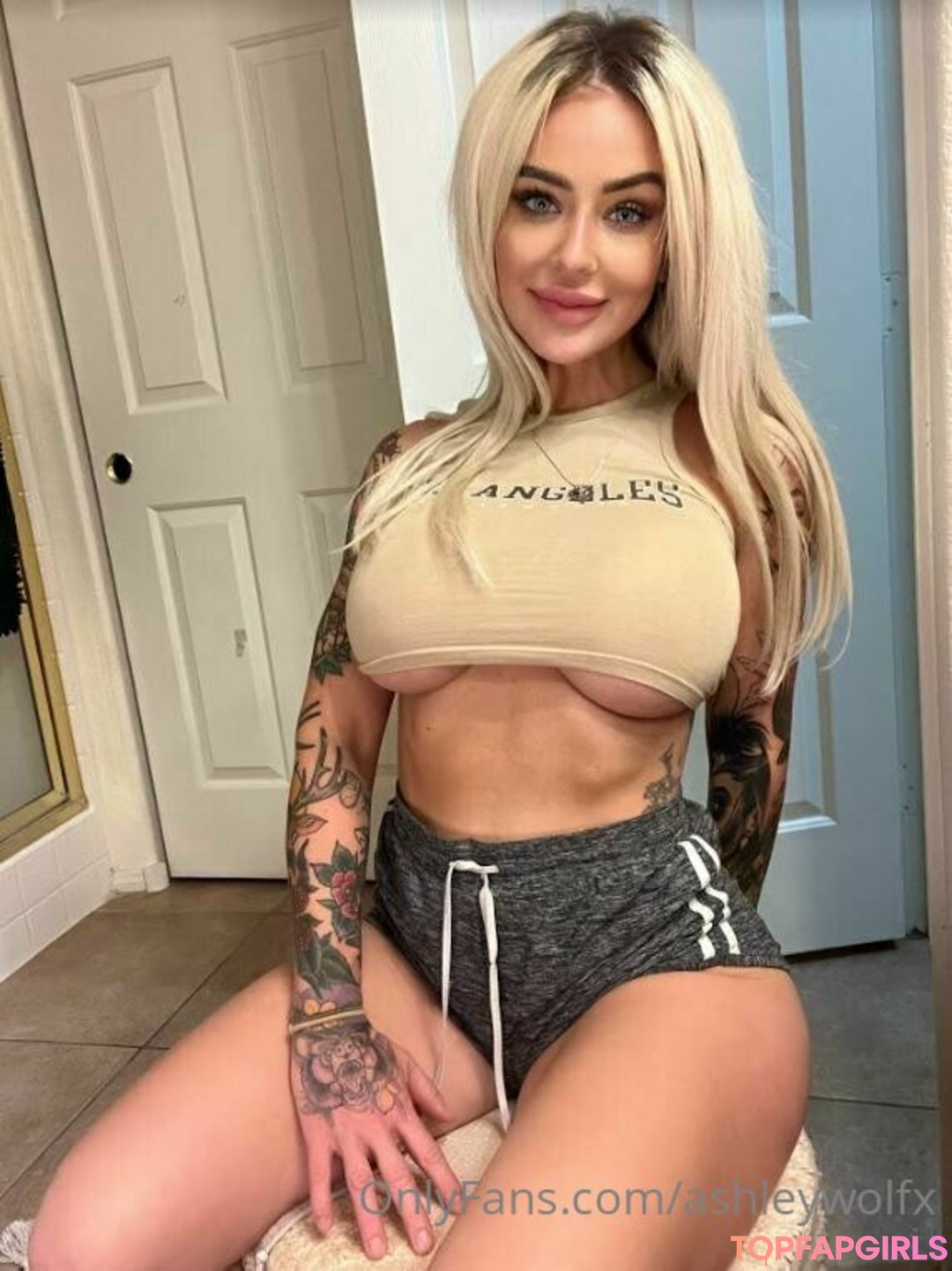 Foto desnuda filtrada de OnlyFans de Ashley Wolf #24 Foto desnuda filtrada de OnlyFans de Ashley Wolf #24