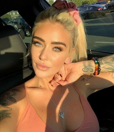 Ashley wolf
