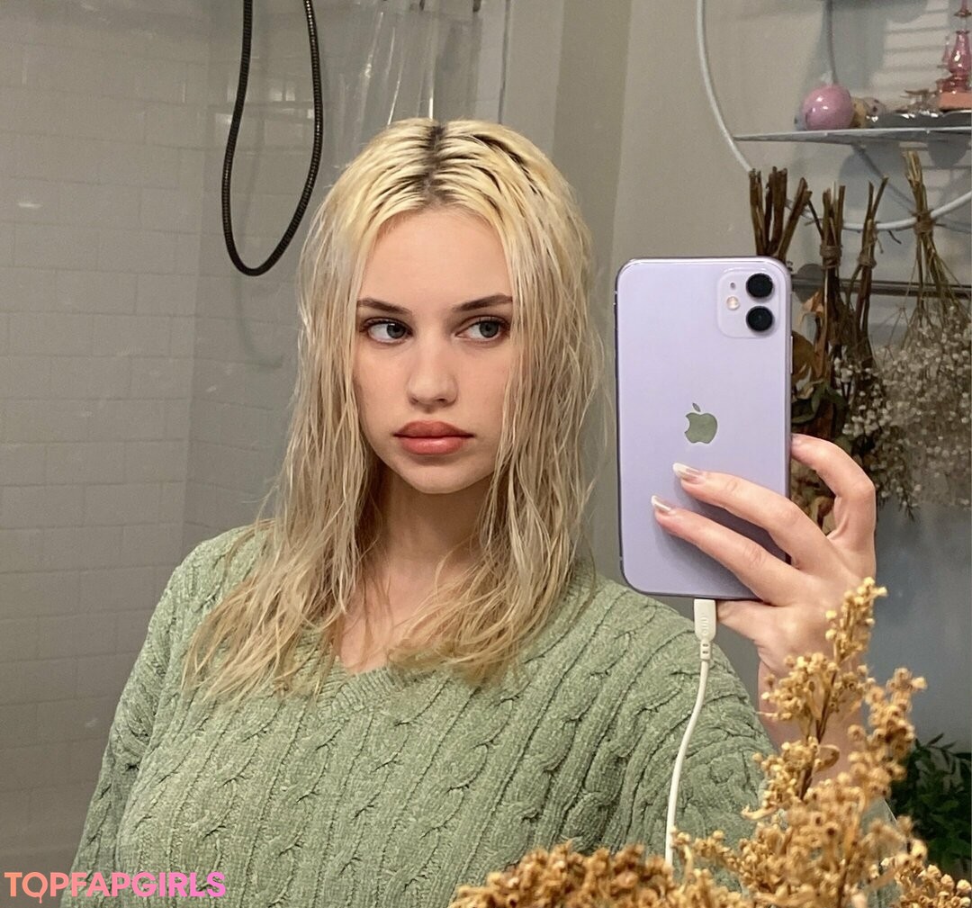 Foto desnuda filtrada de OnlyFans de Swordgirlfriend #60 Foto desnuda filtrada de OnlyFans de Swordgirlfriend #60