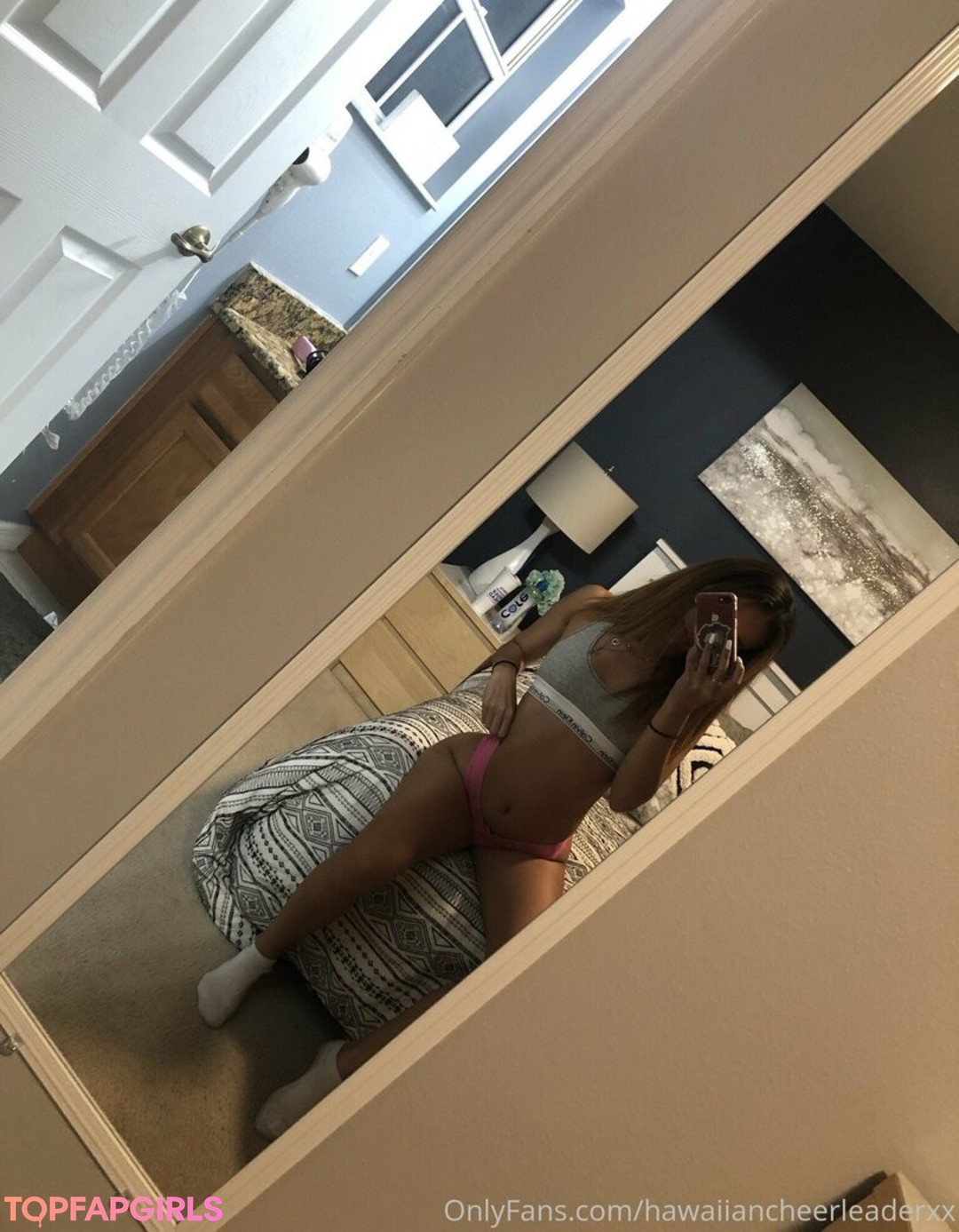 Foto desnuda filtrada de OnlyFans de Hawaiian Cheerleader #322 Foto desnuda filtrada de OnlyFans de Hawaiian Cheerleader #322