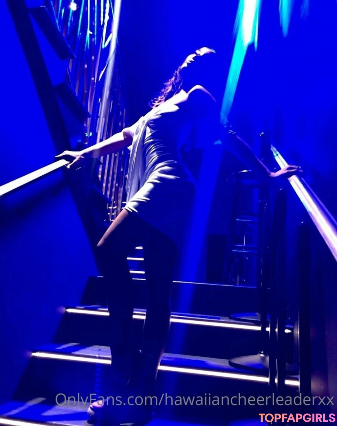 Foto desnuda filtrada de OnlyFans de Hawaiian Cheerleader #456 Foto desnuda filtrada de OnlyFans de Hawaiian Cheerleader #456