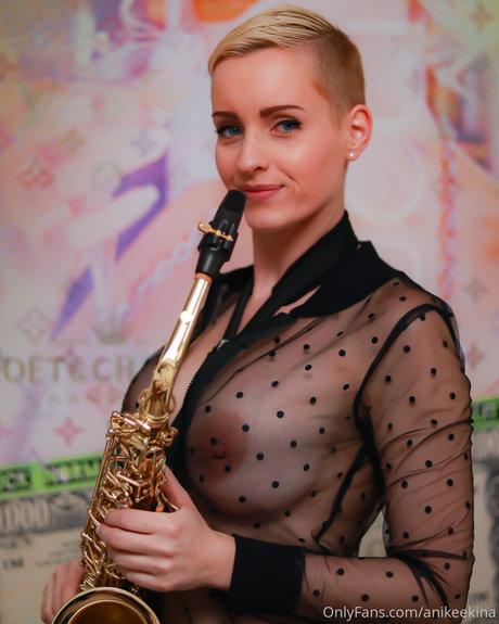 Anike Ekina