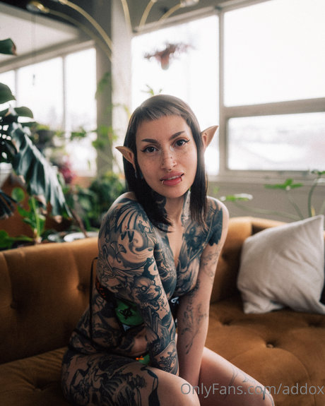 Foto desnuda filtrada de OnlyFans de Addox