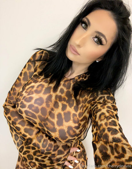 Foto desnuda filtrada de OnlyFans de Cherry Devivre