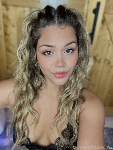 Missjfux
