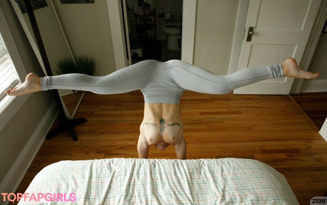 Foto desnuda filtrada de OnlyFans de Apex Suicide #266 Foto desnuda filtrada de OnlyFans de Apex Suicide #266