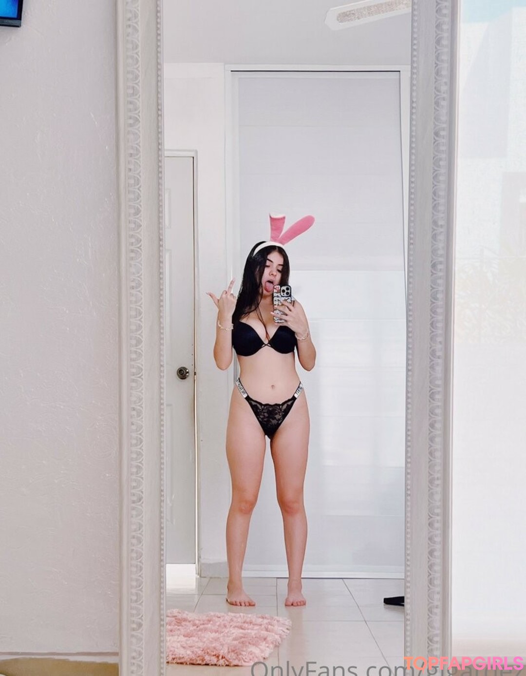 Foto desnuda filtrada de OnlyFans de Gabygardez #374 Foto desnuda filtrada de OnlyFans de Gabygardez #374