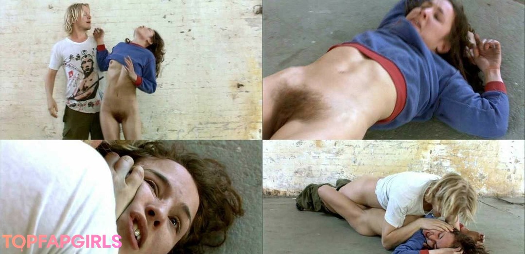 Foto desnuda filtrada de OnlyFans de Noomi Rapace #16 Foto desnuda filtrada de OnlyFans de Noomi Rapace #16