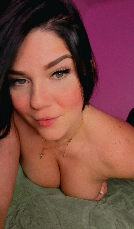 Foto desnuda filtrada de OnlyFans de Bbmaga