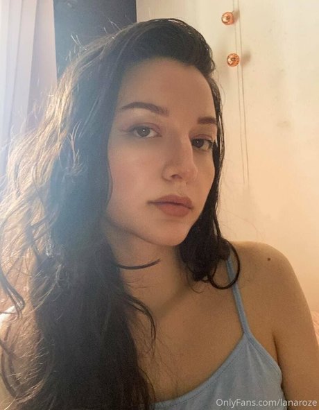 Foto desnuda filtrada de OnlyFans de Lanaroze