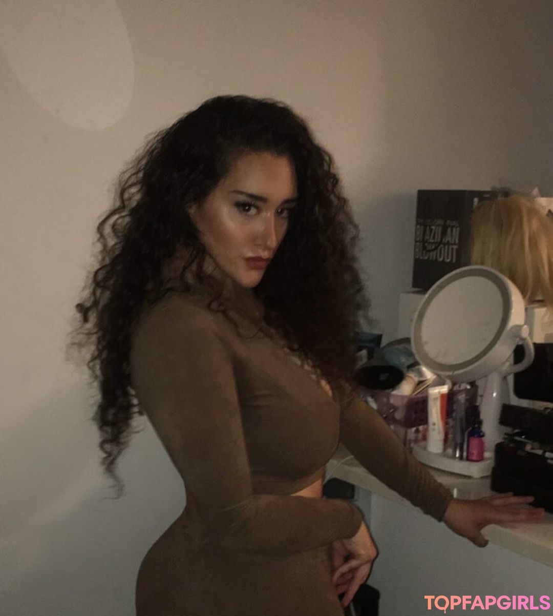 Foto desnuda filtrada de OnlyFans de Olivia Hailey #47 Foto desnuda filtrada de OnlyFans de Olivia Hailey #47