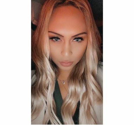 Adrianna Vega