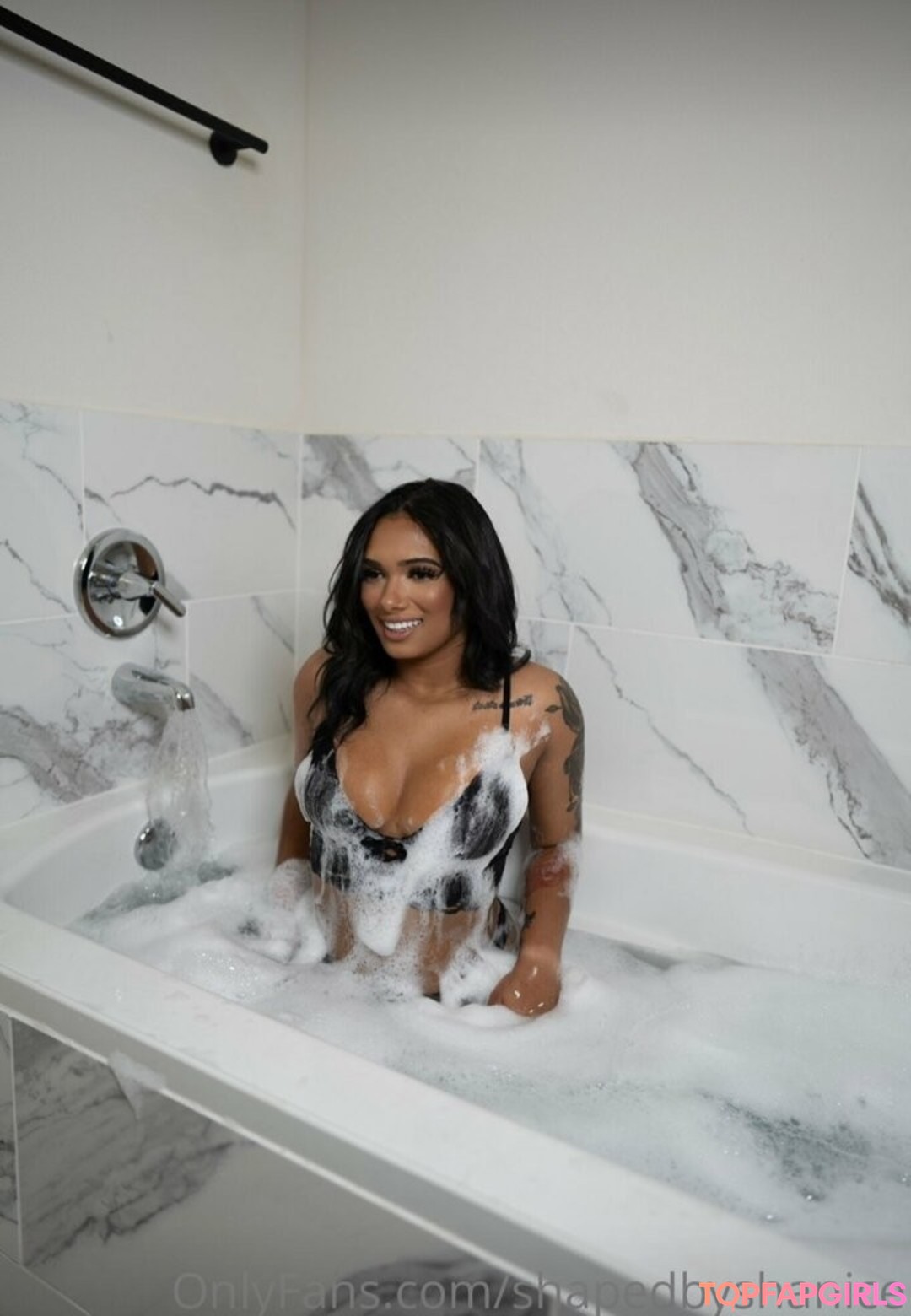 Foto desnuda filtrada de OnlyFans de Shapedbyshanice #24 Foto desnuda filtrada de OnlyFans de Shapedbyshanice #24