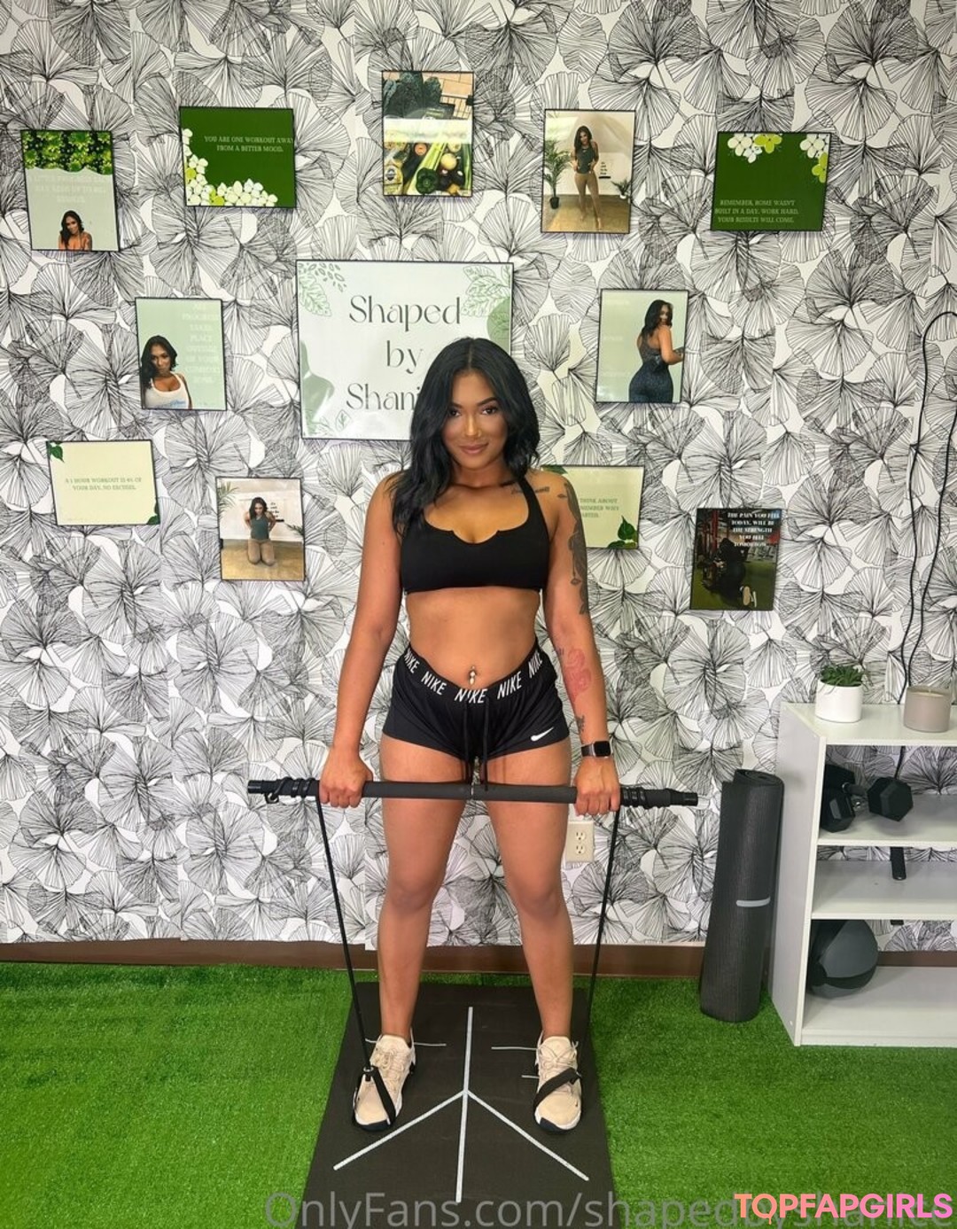 Foto desnuda filtrada de OnlyFans de Shapedbyshanice #246 Foto desnuda filtrada de OnlyFans de Shapedbyshanice #246