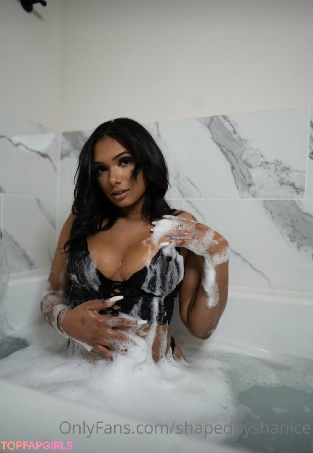 Foto desnuda filtrada de OnlyFans de Shapedbyshanice #27 Foto desnuda filtrada de OnlyFans de Shapedbyshanice #27