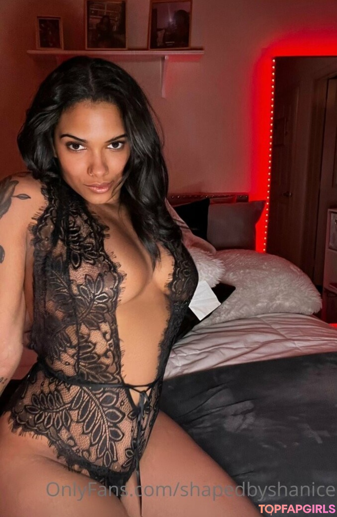 Foto desnuda filtrada de OnlyFans de Shapedbyshanice #29 Foto desnuda filtrada de OnlyFans de Shapedbyshanice #29