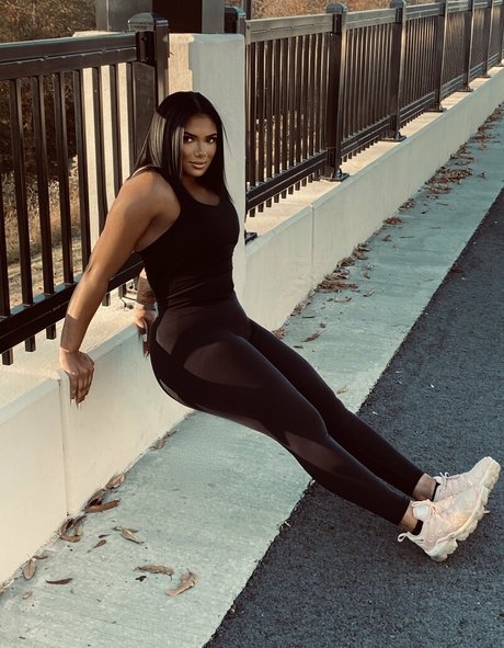 Foto desnuda filtrada de OnlyFans de Shapedbyshanice