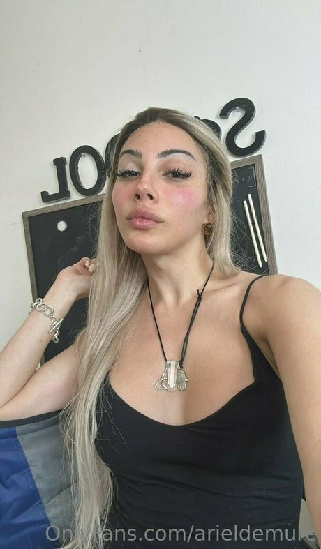 Foto desnuda filtrada de OnlyFans de Arieldemure