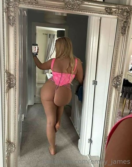Foto desnuda filtrada de OnlyFans de Emilyjones