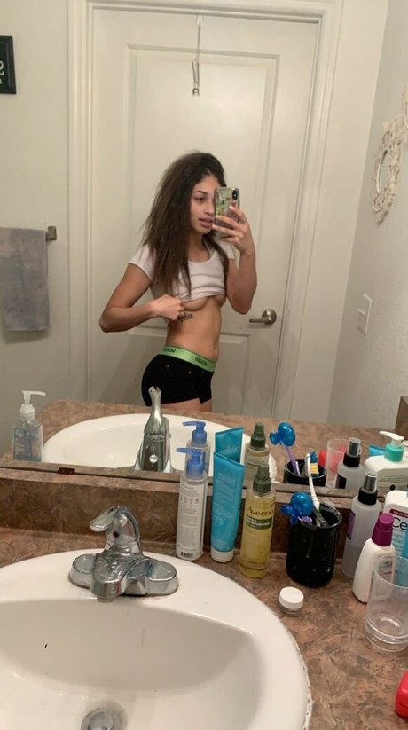 Foto desnuda filtrada de OnlyFans de Altheaj69