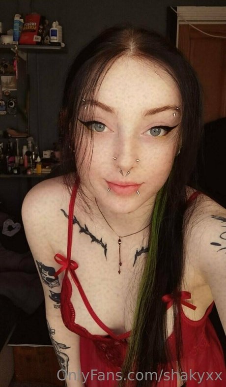 Foto desnuda filtrada de OnlyFans de Shakyxx