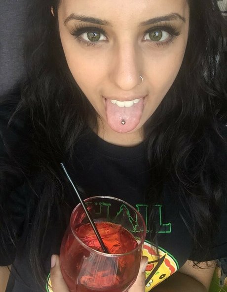 Foto desnuda filtrada de OnlyFans de Pakidouche