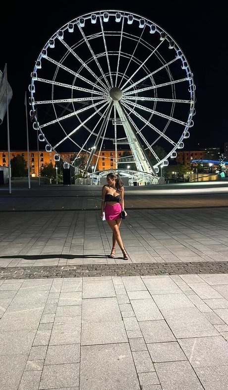 Foto desnuda filtrada de OnlyFans de Esme Deacon