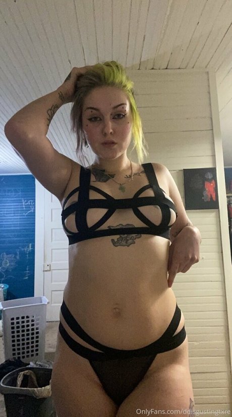 Foto desnuda filtrada de OnlyFans de Ddisgustingtxre