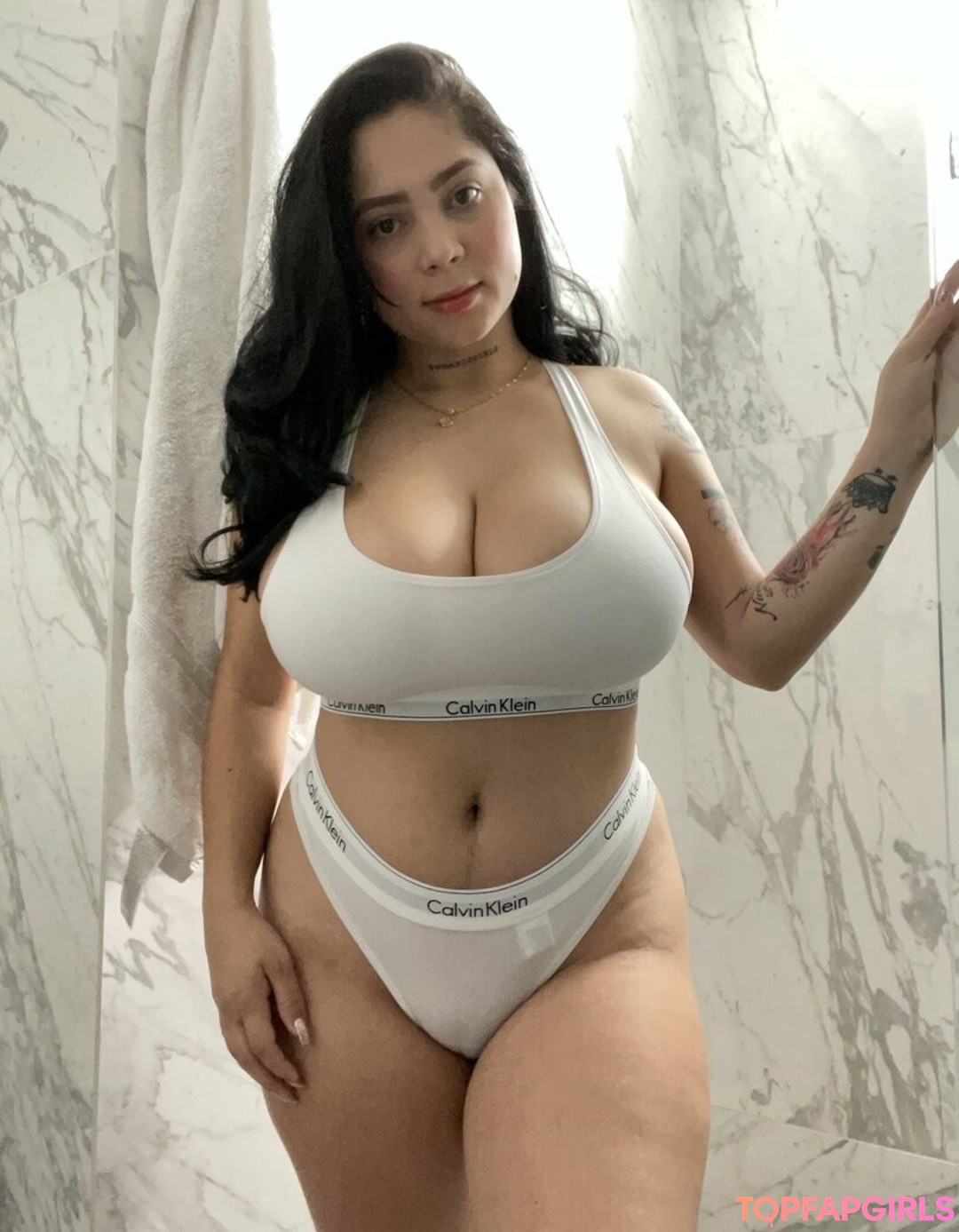 Foto desnuda filtrada de OnlyFans de Kimvelezoficial #43 Foto desnuda filtrada de OnlyFans de Kimvelezoficial #43