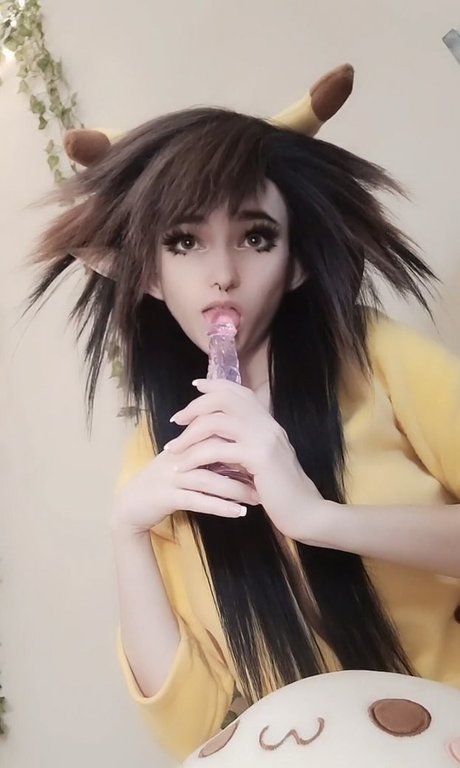 Foto desnuda filtrada de OnlyFans de Sleepystrawbaby