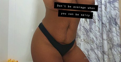 Foto desnuda filtrada de OnlyFans de Yesmistresskayy2