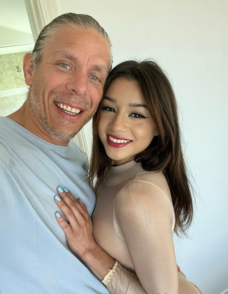 Foto desnuda filtrada de OnlyFans de Mickbluexxx