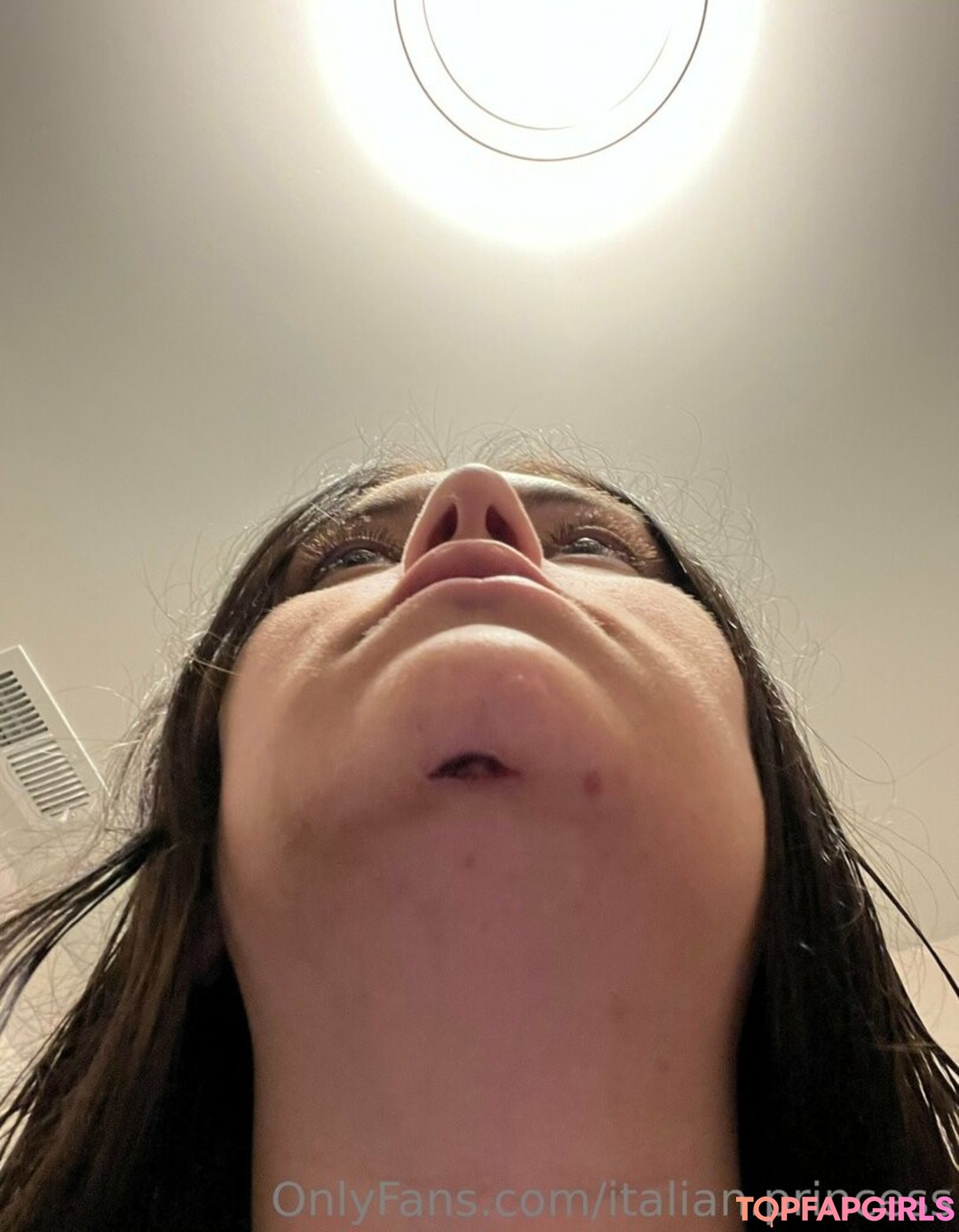 Foto desnuda filtrada de OnlyFans de Italianprincess #43 Foto desnuda filtrada de OnlyFans de Italianprincess #43